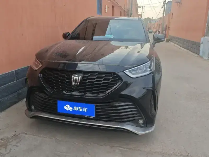 2024 Toyota Crown Kluger с пробегом 41 000 км