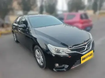 2013 Toyota Reiz с пробегом 108 700 км
