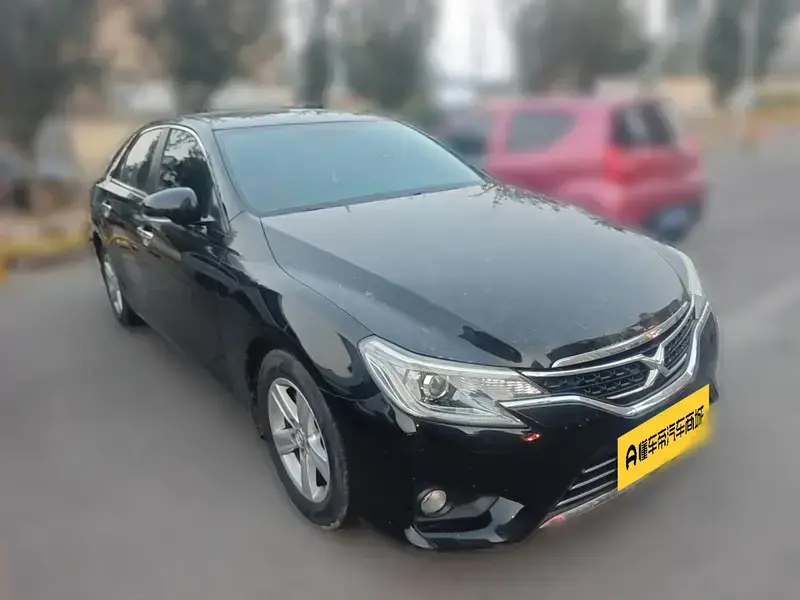 2013 Toyota Reiz с пробегом 108 700 км