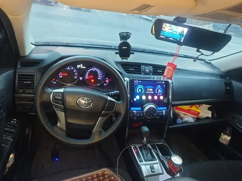 2013 Toyota Reiz с пробегом 108 700 км