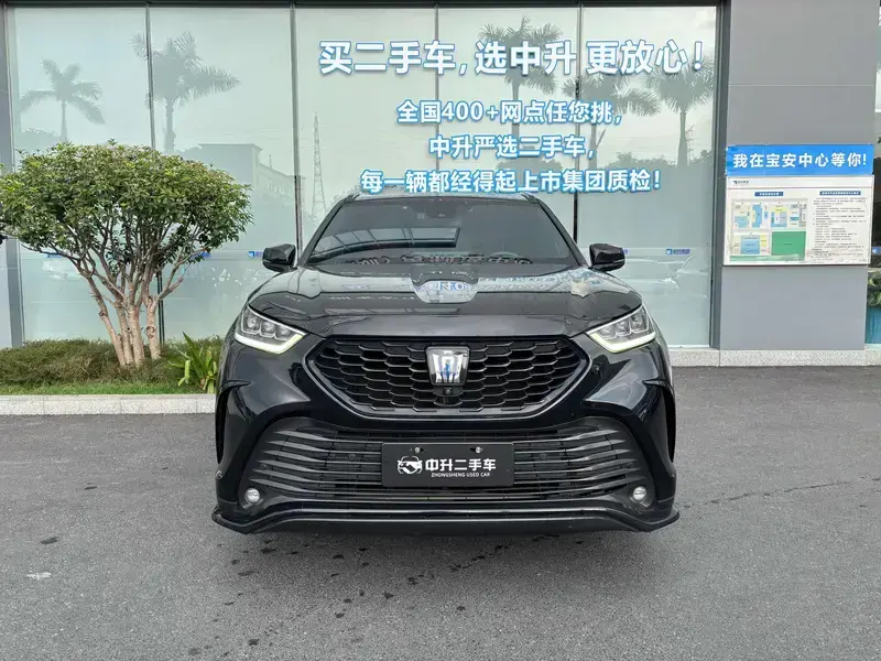 2021 Toyota Crown Kluger с пробегом 80 000 км