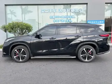 2021 Toyota Crown Kluger с пробегом 80 000 км