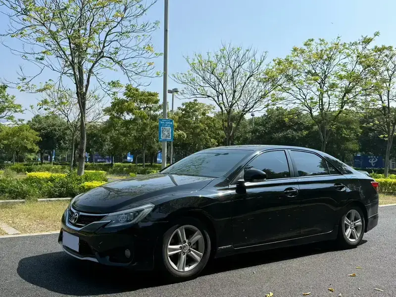2013 Toyota Reiz с пробегом 160 000 км