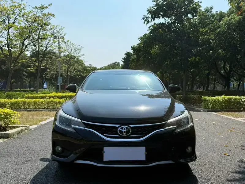 2013 Toyota Reiz с пробегом 160 000 км