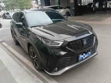 2024 Toyota Crown Kluger с пробегом 40 000 км
