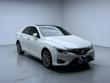 2013 Toyota Reiz с пробегом 150 600 км