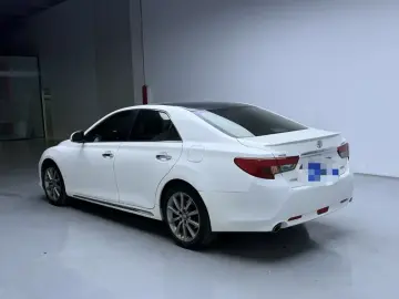 2013 Toyota Reiz с пробегом 150 600 км