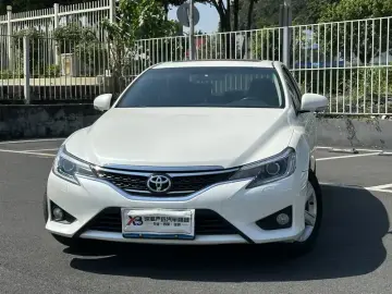 2013 Toyota Reiz с пробегом 47 000 км