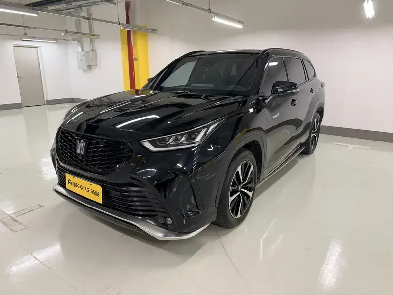 2023 Toyota Crown Kluger с пробегом 46 500 км