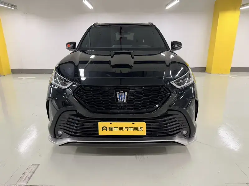 2023 Toyota Crown Kluger с пробегом 46 500 км
