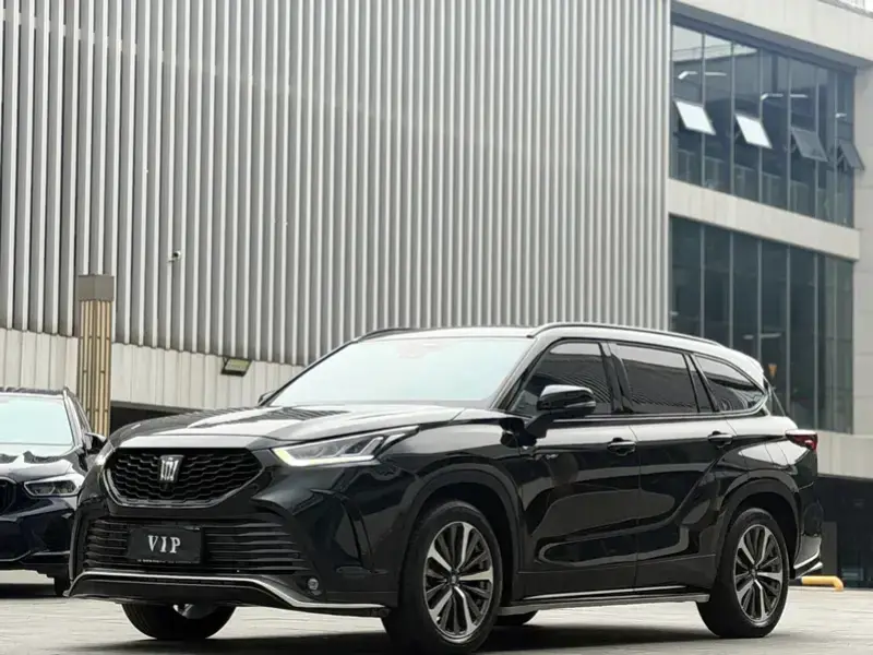 2024 Toyota Crown Kluger с пробегом 45 000 км