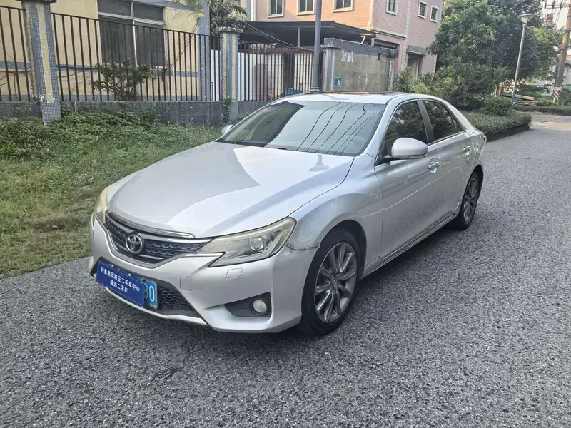 2013 Toyota Reiz с пробегом 190 000 км