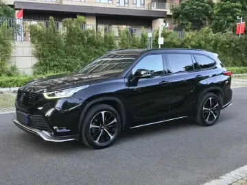 Toyota Crown Kluger