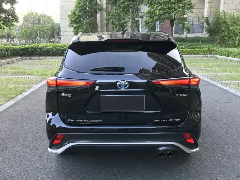2022 Toyota Crown Kluger с пробегом 134 000 км