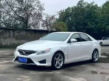Toyota Reiz