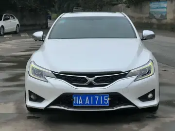 2013 Toyota Reiz с пробегом 70 000 км