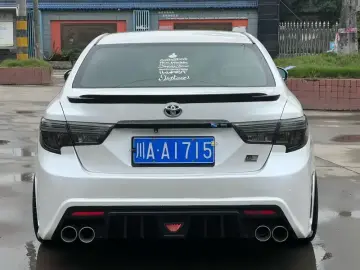 2013 Toyota Reiz с пробегом 70 000 км