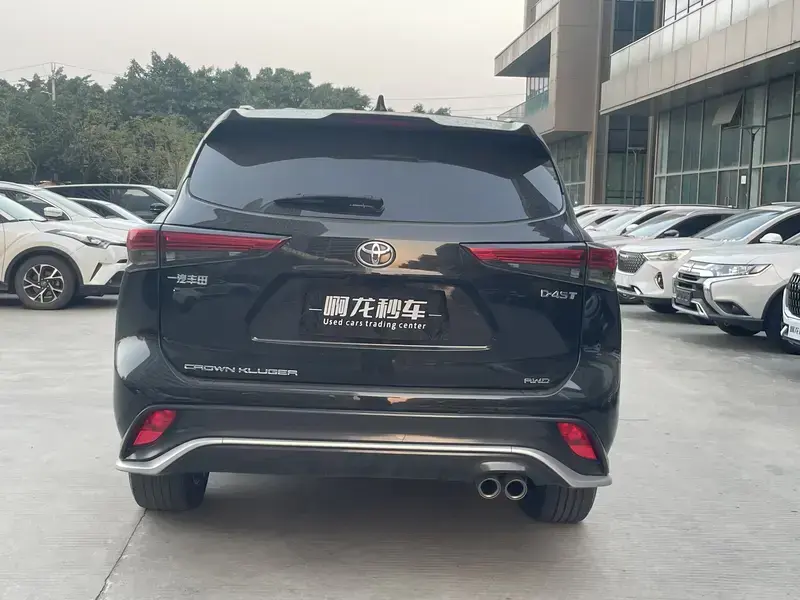 2022 Toyota Crown Kluger с пробегом 59 000 км