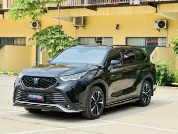 Toyota Crown Kluger