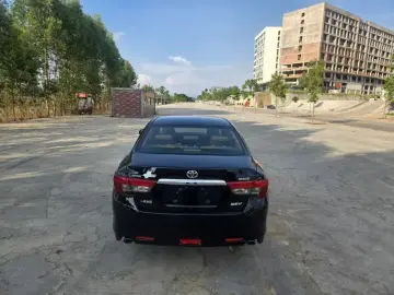 2013 Toyota Reiz с пробегом 89 000 км