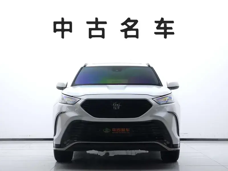 2021 Toyota Crown Kluger с пробегом 54 000 км