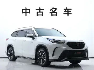 2021 Toyota Crown Kluger с пробегом 54 000 км