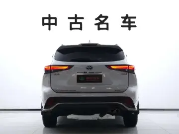 2021 Toyota Crown Kluger с пробегом 54 000 км