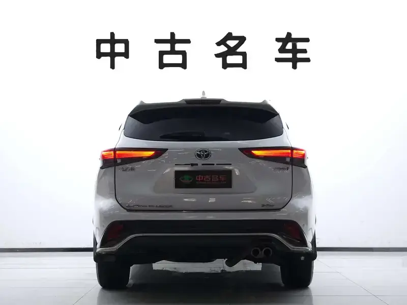 2021 Toyota Crown Kluger с пробегом 54 000 км