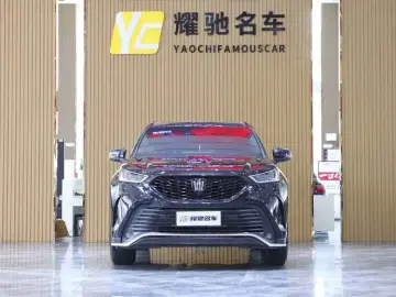 2026 Toyota Crown Kluger с пробегом 11 000 км