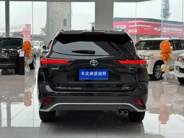 2024 Toyota Crown Kluger с пробегом 41 000 км