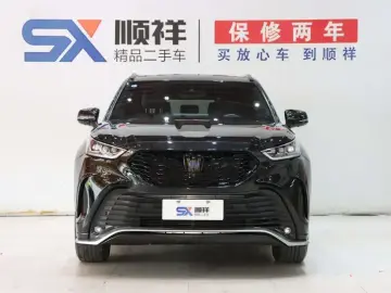 2021 Toyota Crown Kluger с пробегом 62 000 км
