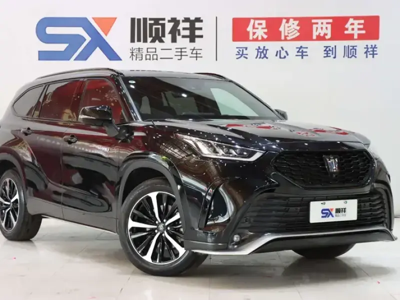 2021 Toyota Crown Kluger с пробегом 62 000 км