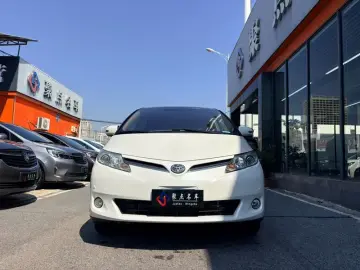 2012 Toyota Previa с пробегом 220 000 км