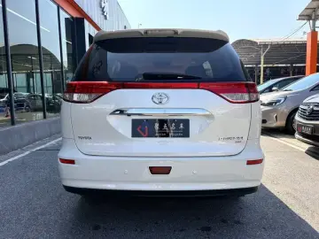 2012 Toyota Previa с пробегом 220 000 км
