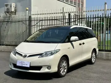 2012 Toyota Previa с пробегом 155 000 км