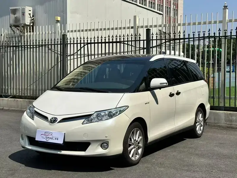 2012 Toyota Previa с пробегом 155 000 км