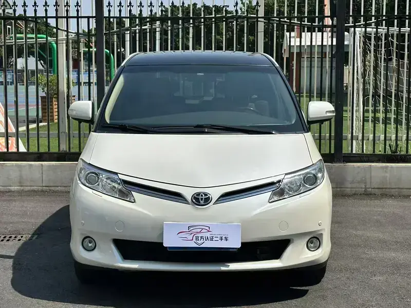 2012 Toyota Previa с пробегом 155 000 км