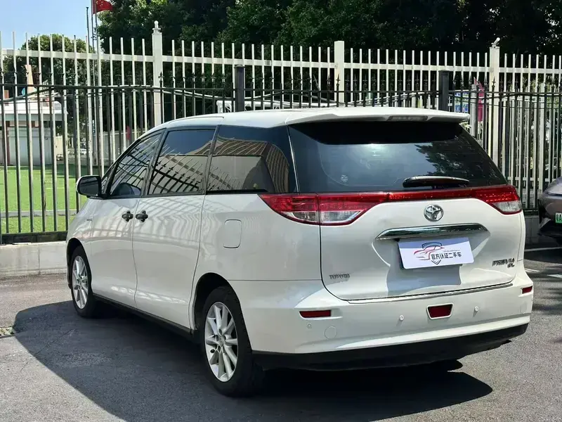 2012 Toyota Previa с пробегом 155 000 км