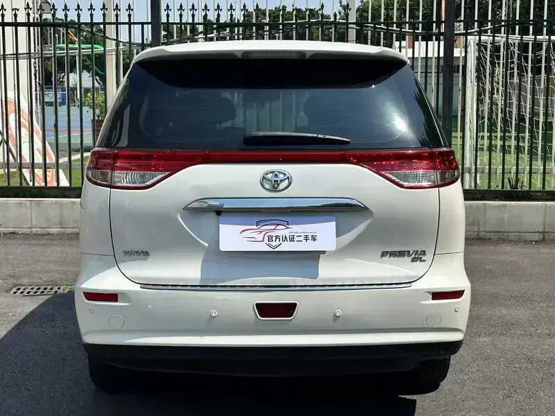 2012 Toyota Previa с пробегом 155 000 км