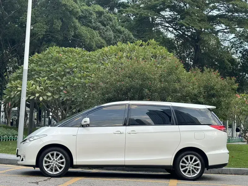 2017 Toyota Previa с пробегом 90 000 км