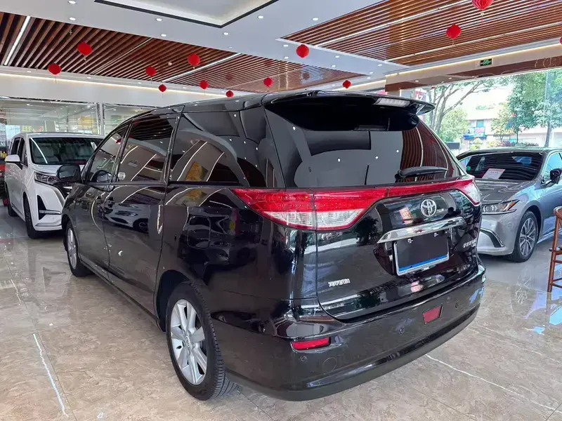 2006 Toyota Previa с пробегом 220 000 км