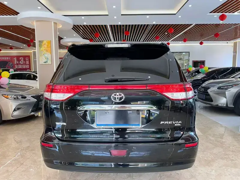 2006 Toyota Previa с пробегом 220 000 км