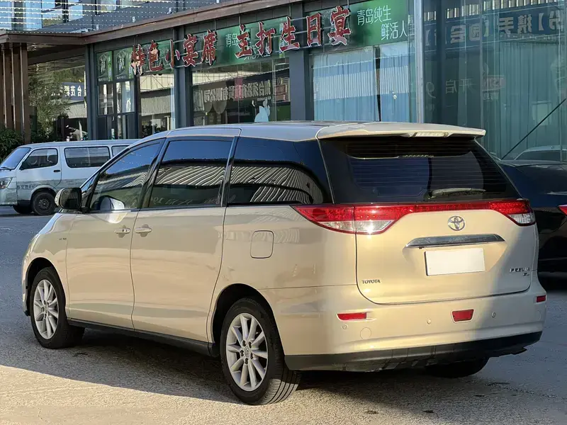 2012 Toyota Previa с пробегом 163 000 км