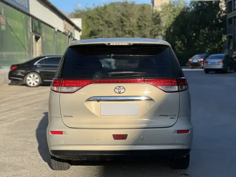 2012 Toyota Previa с пробегом 163 000 км