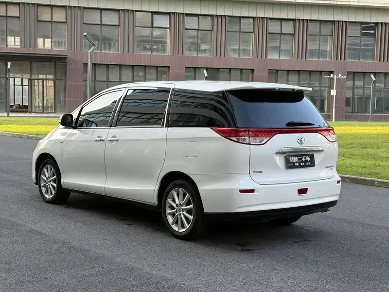 2017 Toyota Previa с пробегом 134 500 км