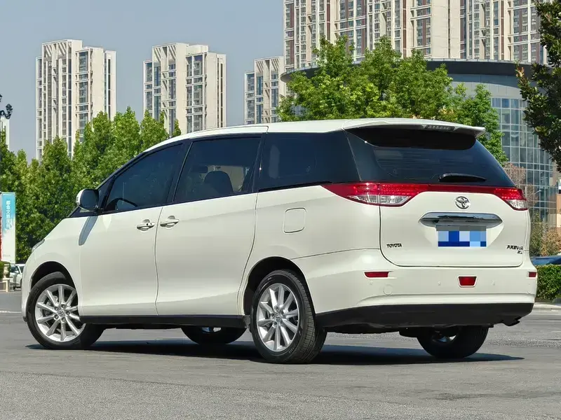 2018 Toyota Previa с пробегом 77 000 км