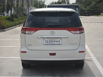 2012 Toyota Previa с пробегом 140 000 км