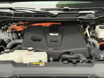 2023 Toyota Sequoia с пробегом 68 000 км