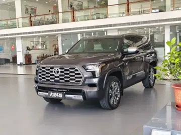 Toyota Sequoia