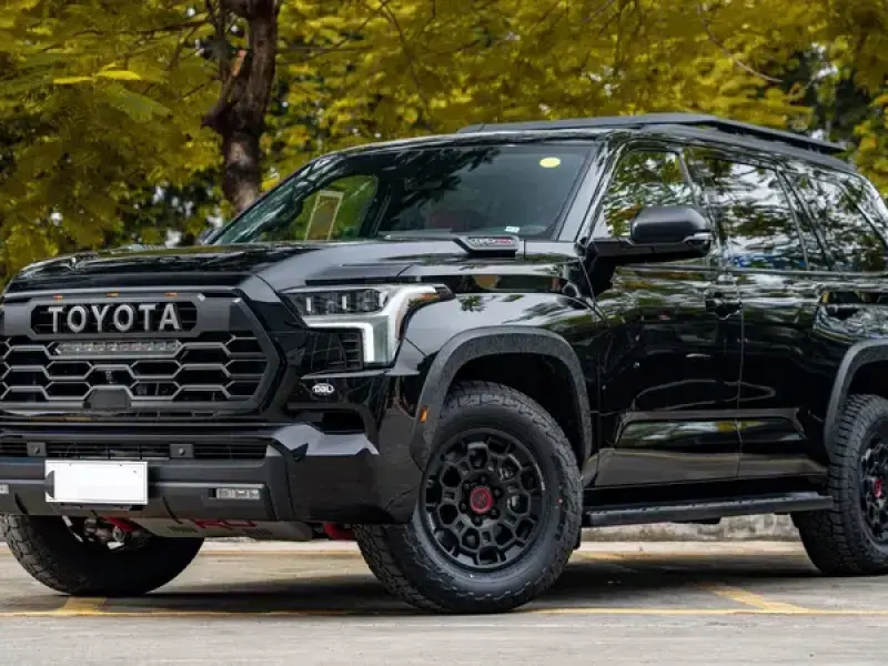 2026 Toyota Sequoia с пробегом 100 км